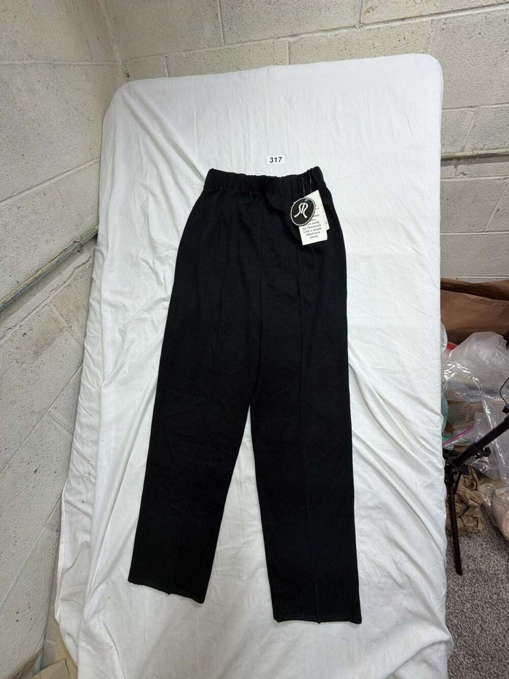 San Remo by Laura Knits Black Knitted Separates Pants Style 9000 Size M New